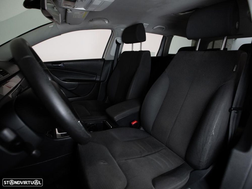 VW Passat Variant - 7