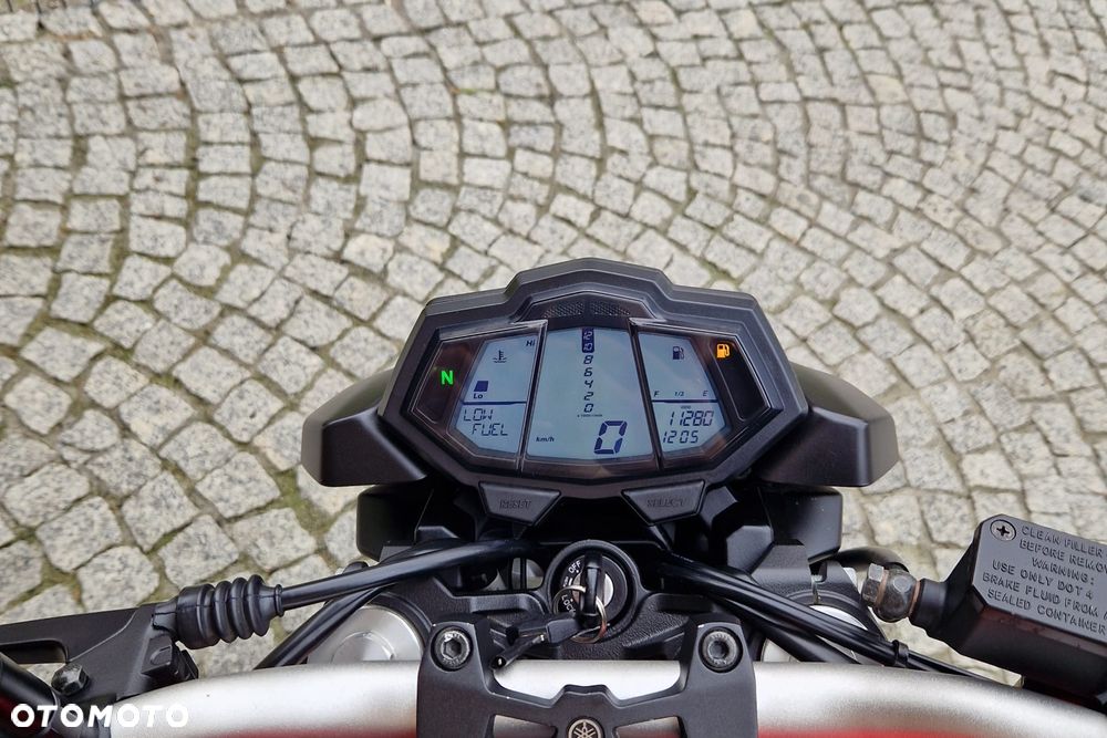 Yamaha MT - 13