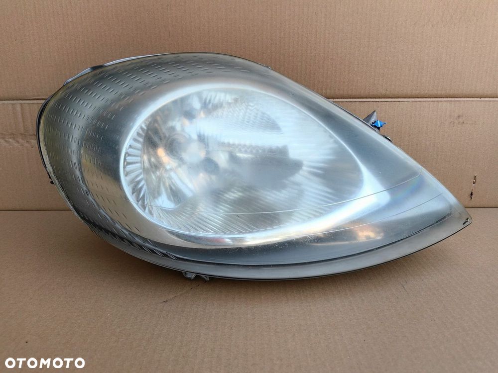 Lampa przednia Prawa RENAULT TRAFIC 7700311372 OPEL VIVARO 91165720 (1162) - 1