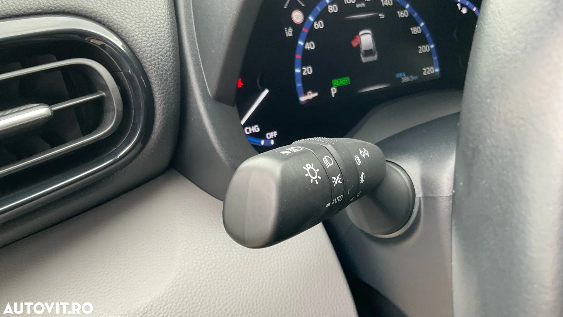 Toyota Yaris Cross Hybrid 116 1.5 VVT-i Business Edition - 33
