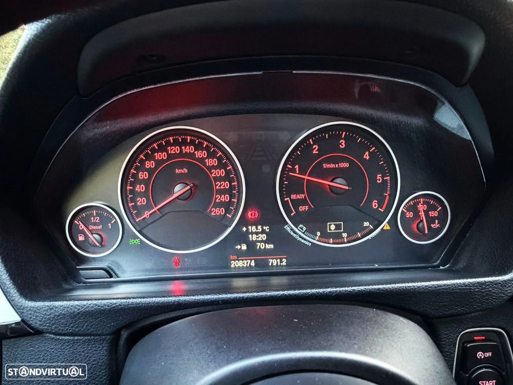 BMW 320 d Pack M - 12