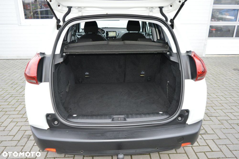 Peugeot 2008 1.2 Pure Tech Access - 38