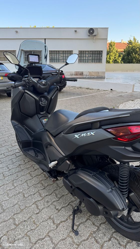 Yamaha X-Max - 3
