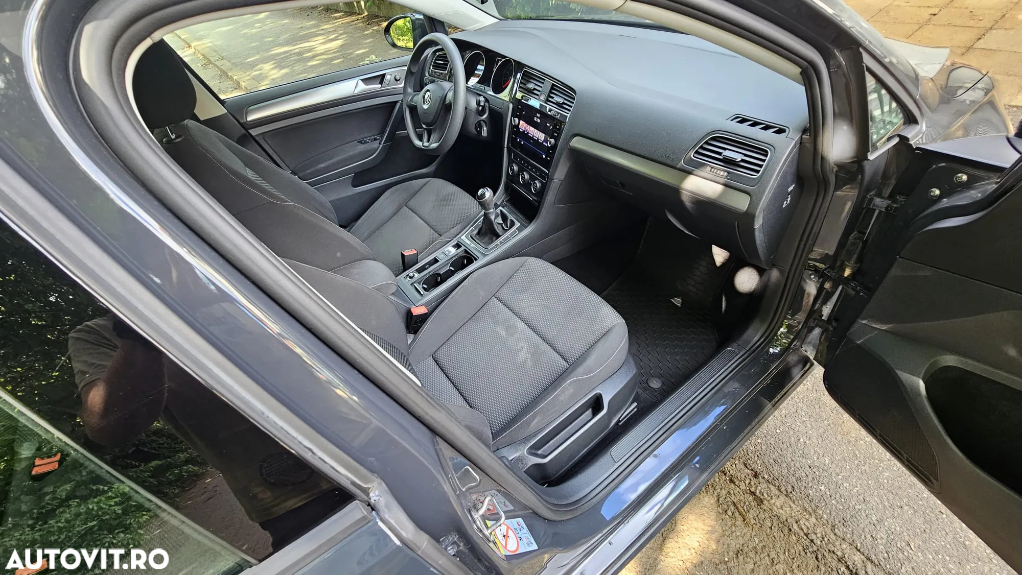 Volkswagen Golf 1.6 TDI Trendline - 7