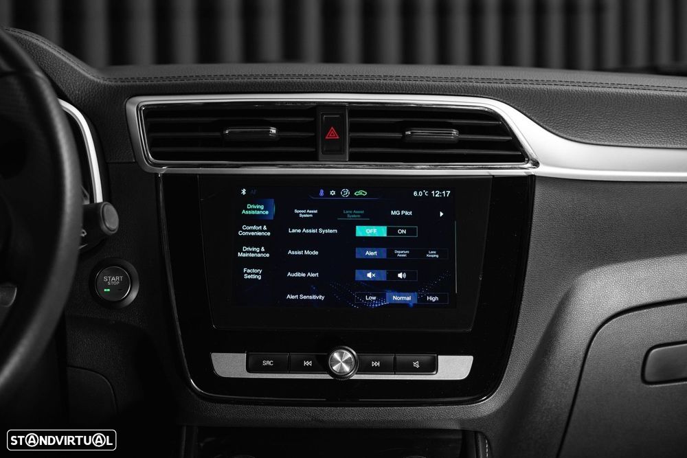 MG ZS EV 44.5 kWh Luxury - 27