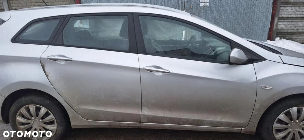 HYUNDAI I30 II kombi RAH pas tylny wanna - 6