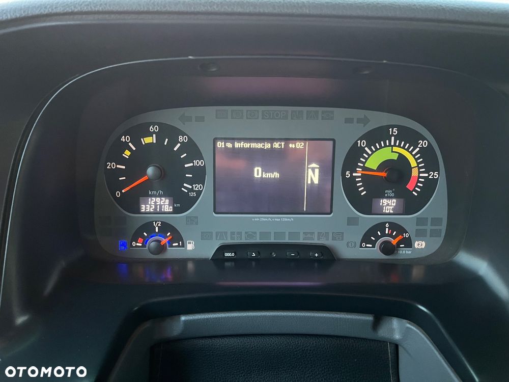 Mercedes-Benz Actros 3348 - 11