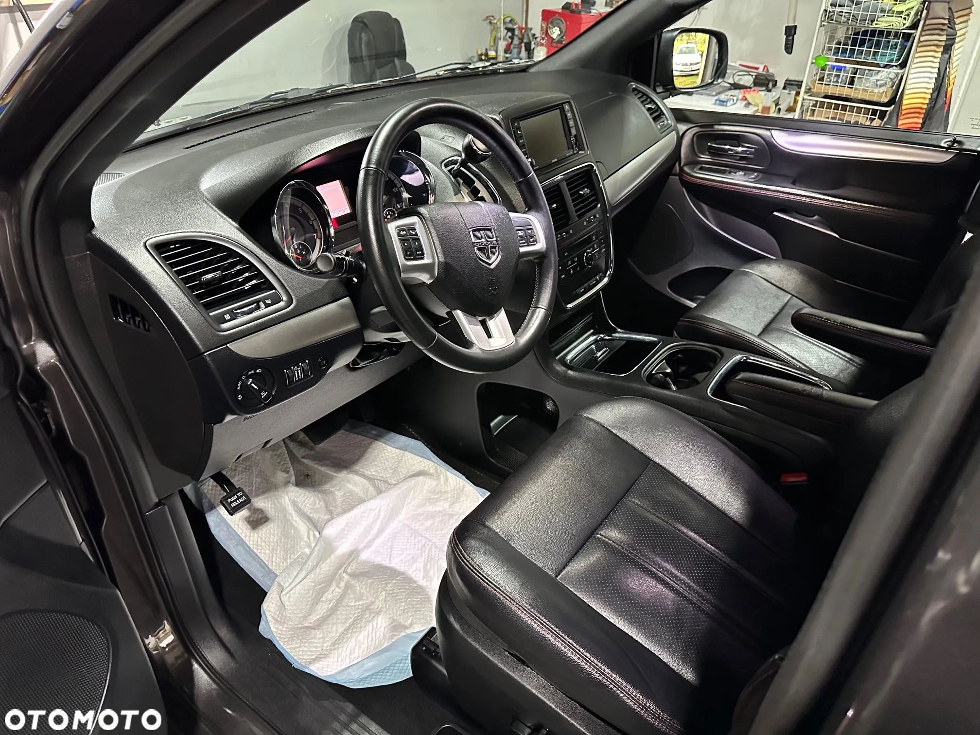 Dodge Grand Caravan 3.6 R/T - 8