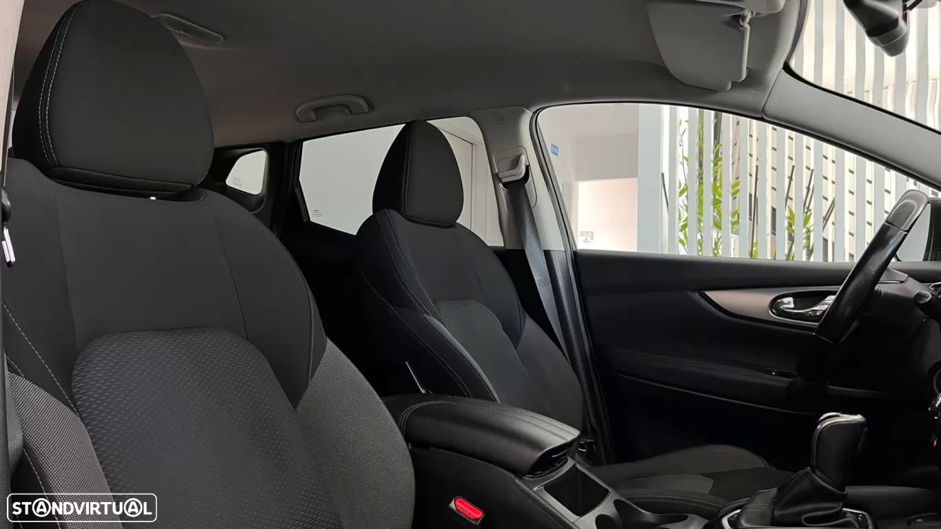 Nissan Qashqai 1.5 dCi N-Connecta DCT - 32