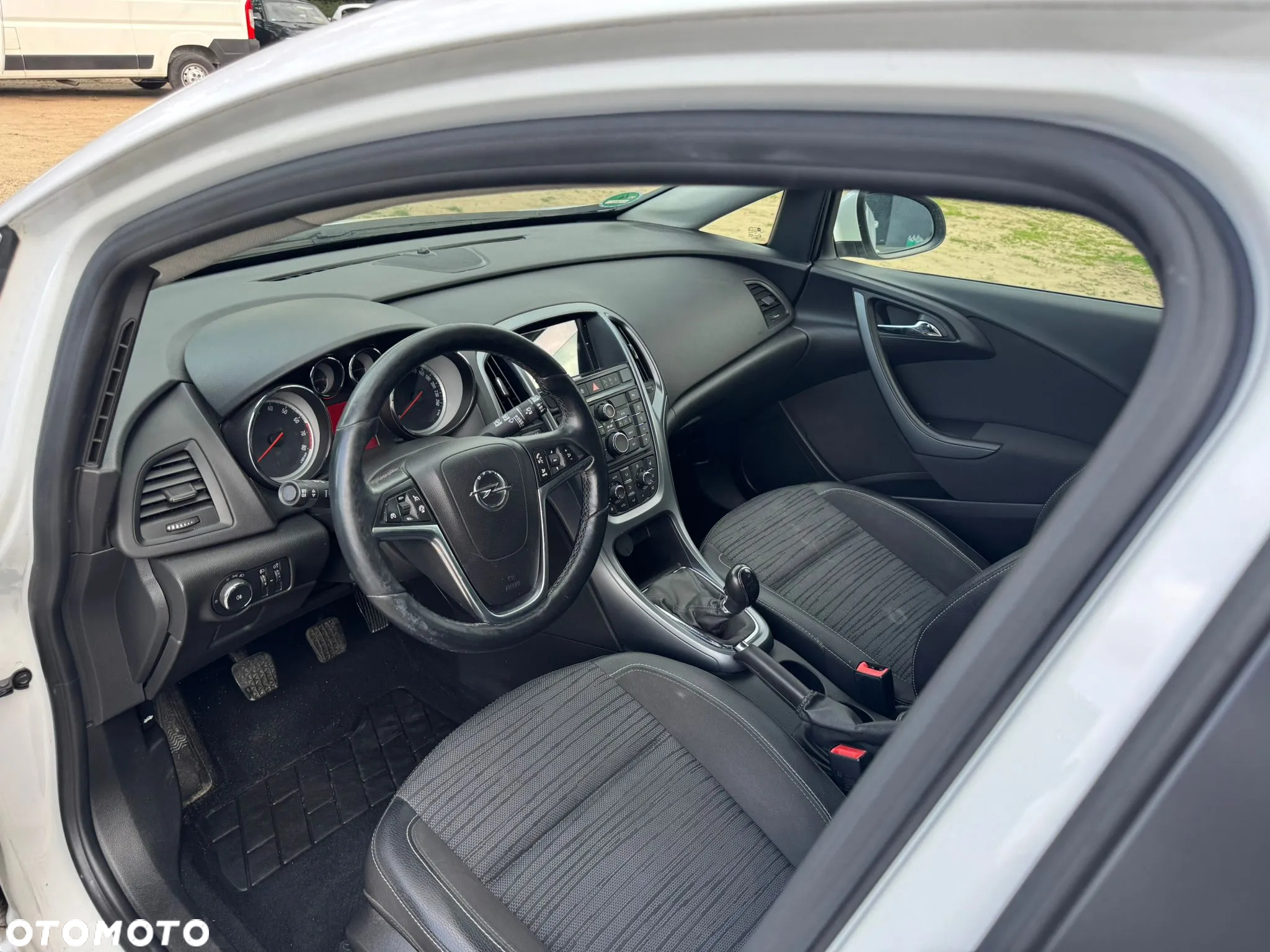 Opel Astra 1.4 Turbo Sports Tourer Design Edition - 5