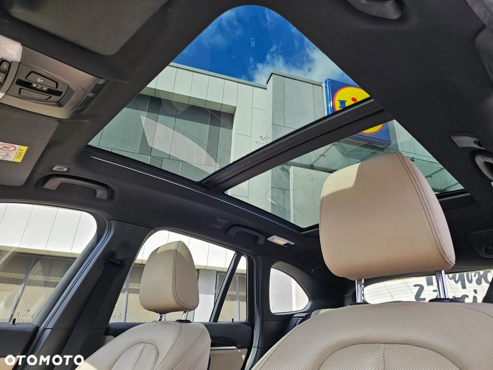 BMW X1 xDrive25i Sport Line - 12