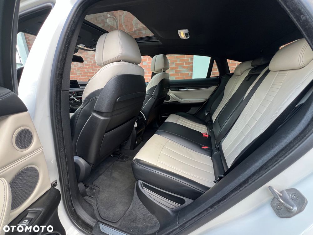 BMW X6 xDrive30d - 13