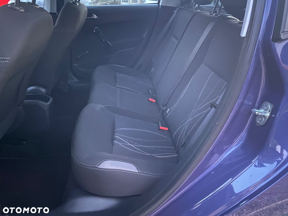 Peugeot 208 68 VTI Active - 17