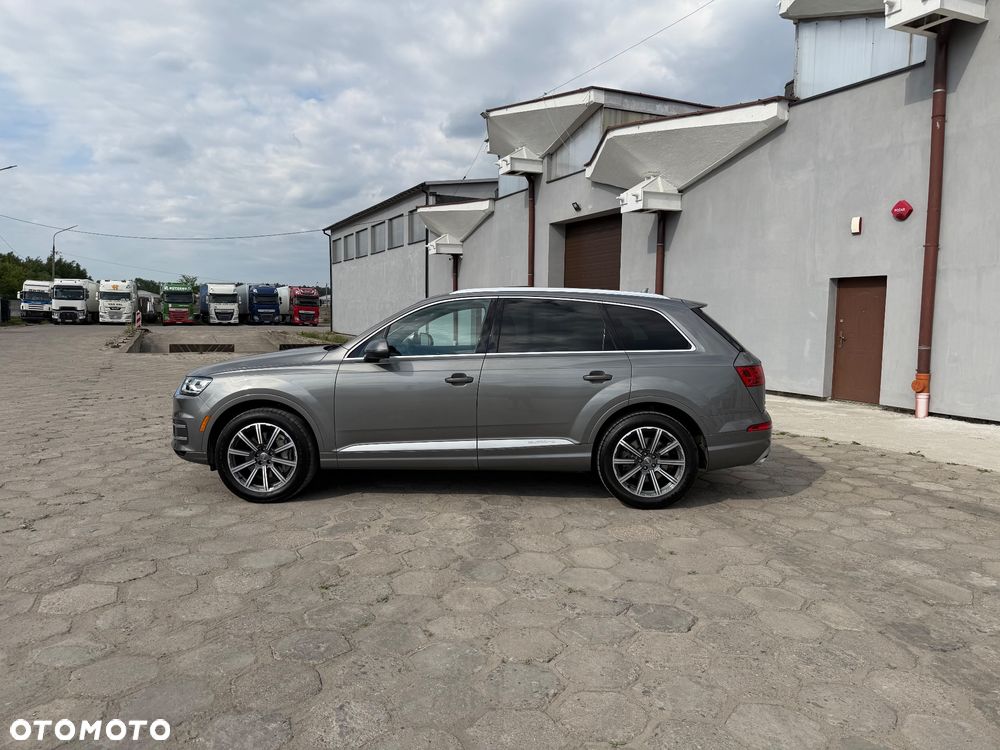 Audi Q7 - 4