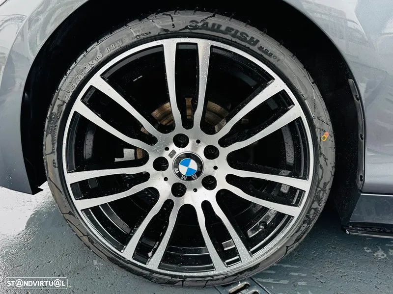 BMW 118 d Pack M - 15
