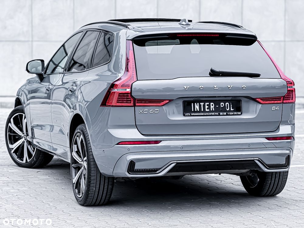 Volvo XC 60 B4 D Ultimate Dark - 11