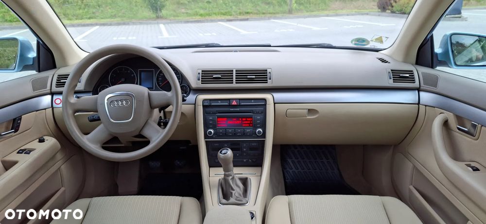 Audi A4 Avant - 8