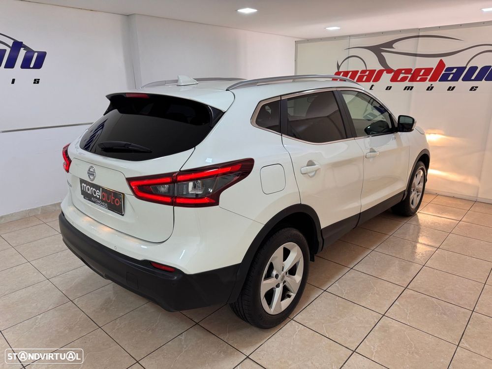 Nissan Qashqai 1.5 dCi N-Connecta - 9
