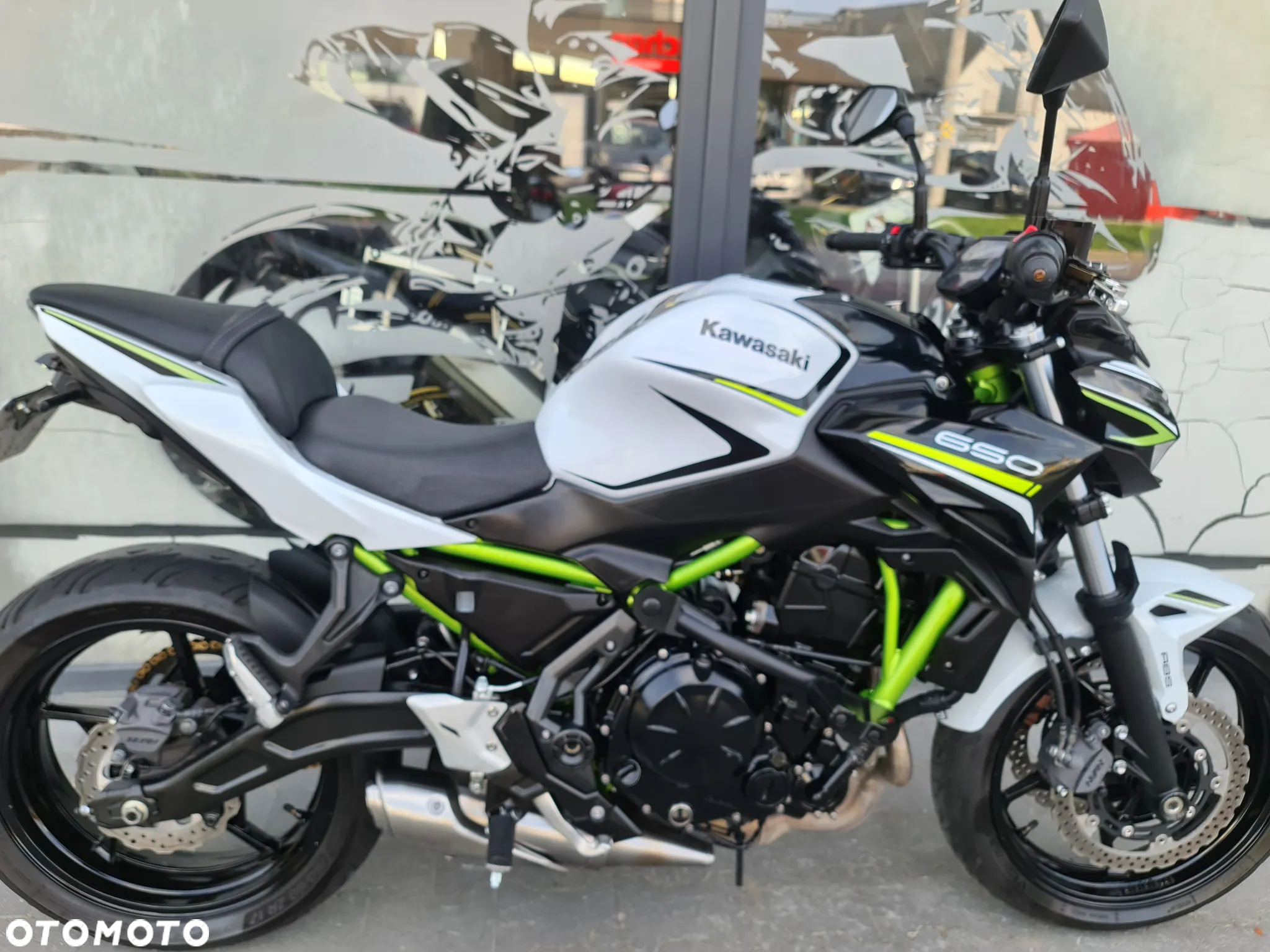 Kawasaki Z 650 - 15