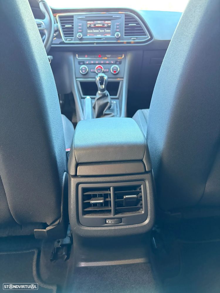SEAT Leon 1.6 TDI DPF S&S Style - 16