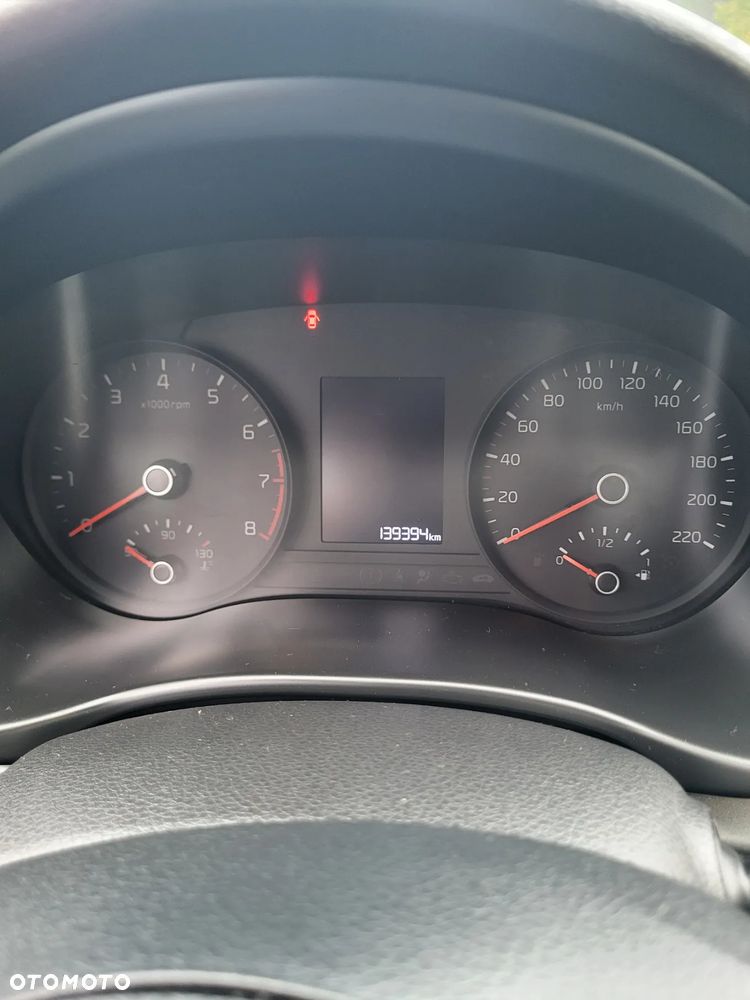 Kia Rio 1.2 L - 7