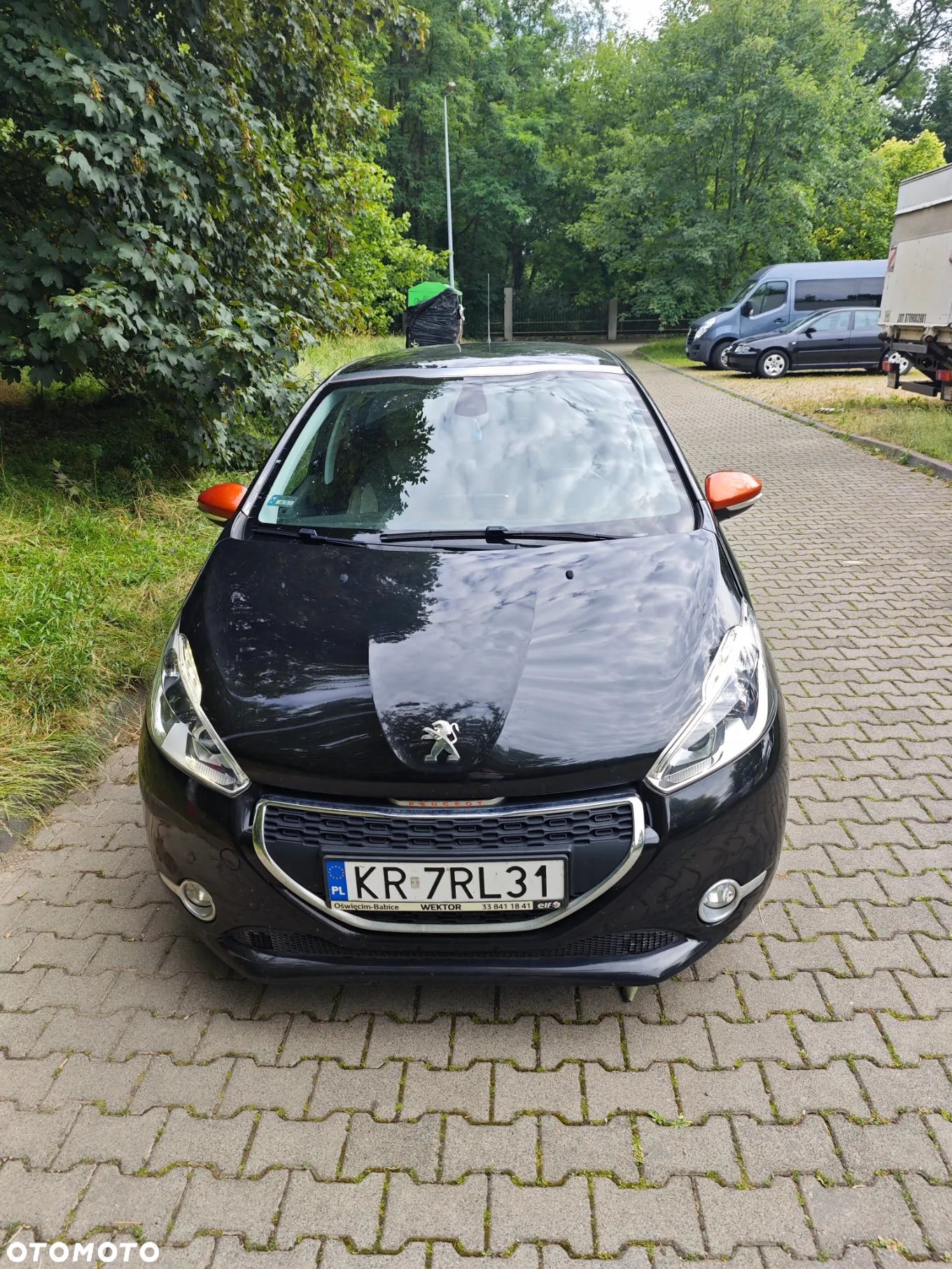 Peugeot 208 - 1