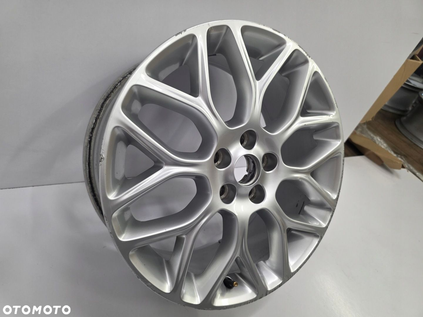 FELGA FORD C-MAX S-MAX FOCUS MONDEO 8x18 ET55 CM5J-GB - 8