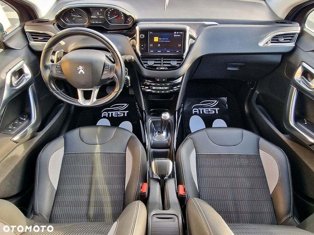 Peugeot 2008 - 11