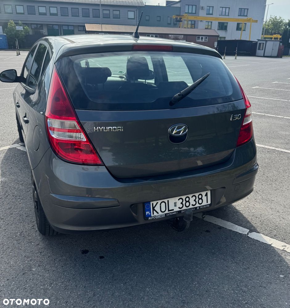 Hyundai i30 1.4 Classic + - 15