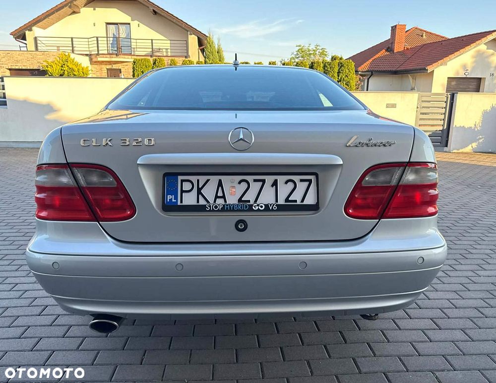 Mercedes-Benz CLK - 11
