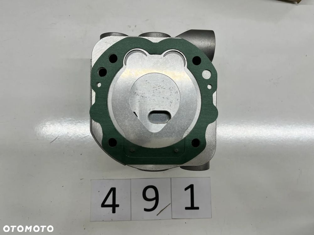 Głowica cylindra kompresora powietrza WABCO 4120908042, 51541146094 - 5