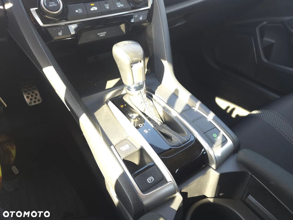 Honda Civic 1.5 T Elegance CVT - 29