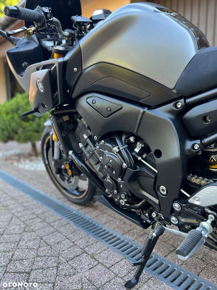 Yamaha FZ8 - 24