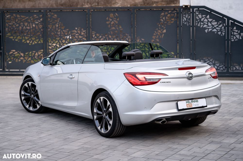 Opel Cascada 2.0 CDTI ECOTEC Start/Stop Cabriolet - 3