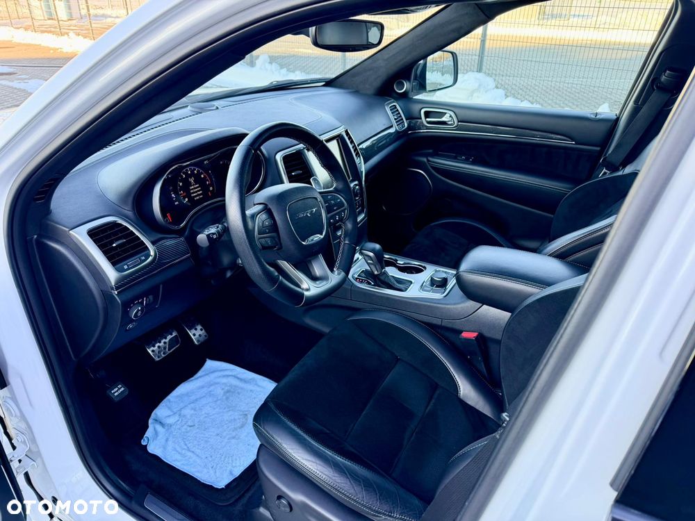 Jeep Grand Cherokee - 10