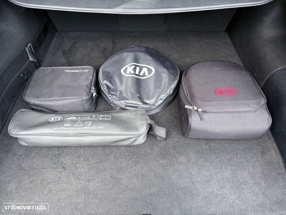 Kia Optima SW 2.0 CVVT PHEV - 32