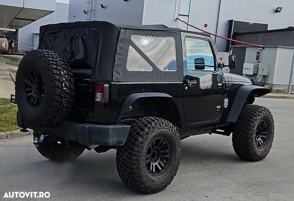 Jeep Wrangler 3.8 Sport - 8
