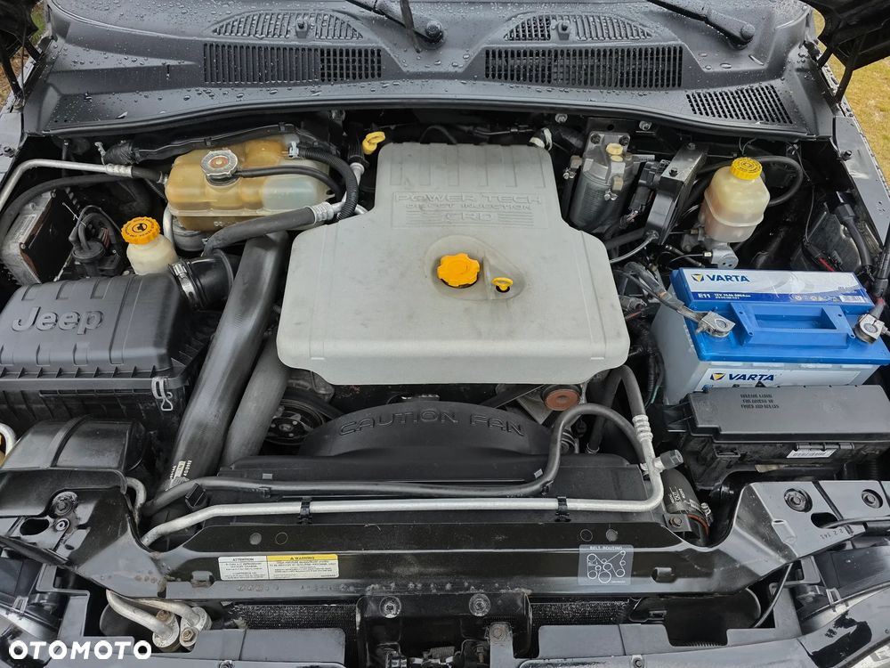 Jeep Cherokee - 22