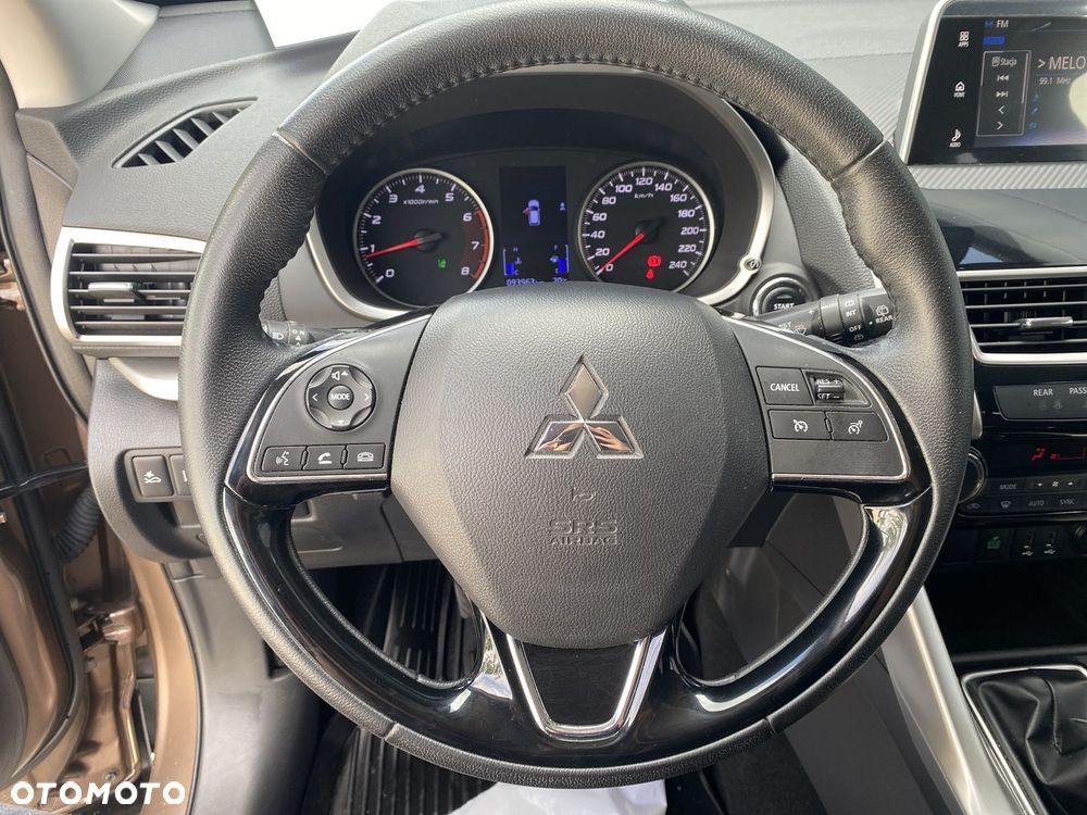 Mitsubishi Eclipse Cross 1.5 T Intense - 12