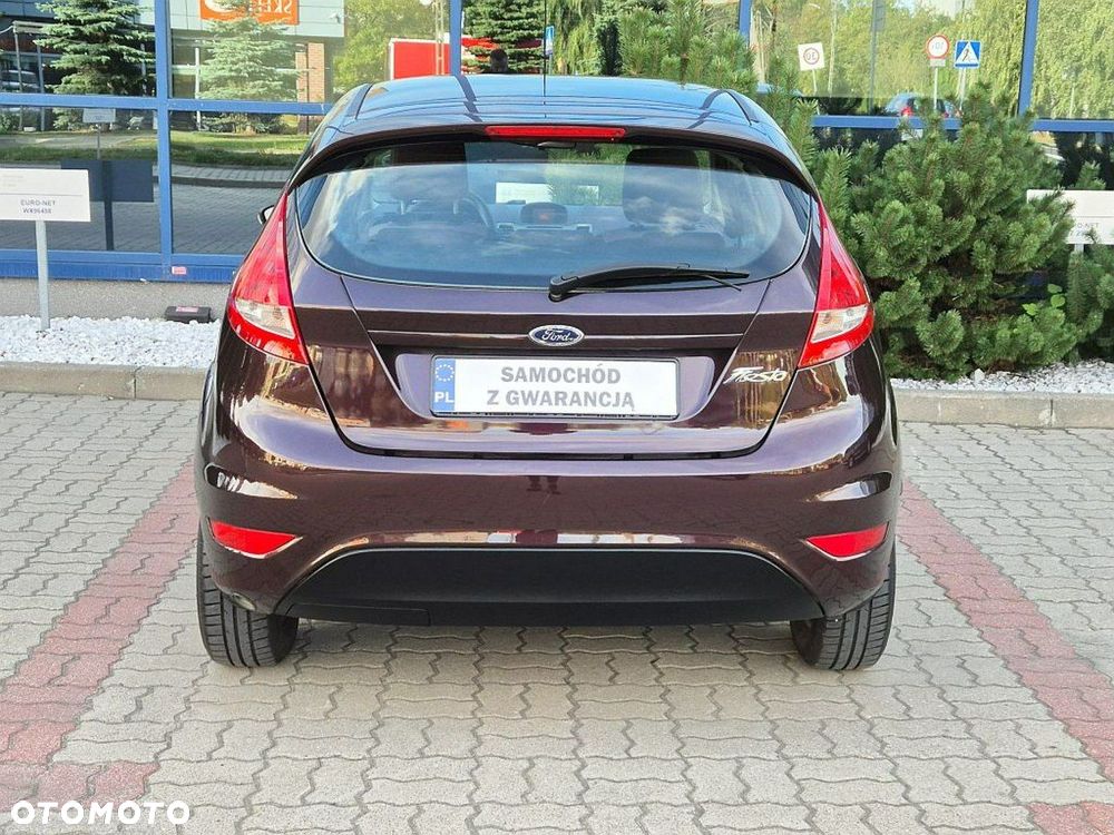 Ford Fiesta - 12