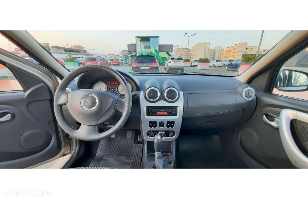 Dacia Logan 1.4 MPI Laureate - 7