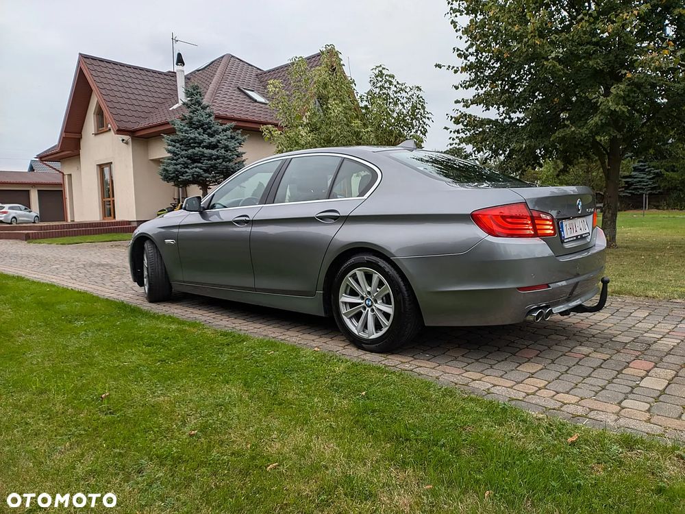 BMW Seria 5 520d - 30