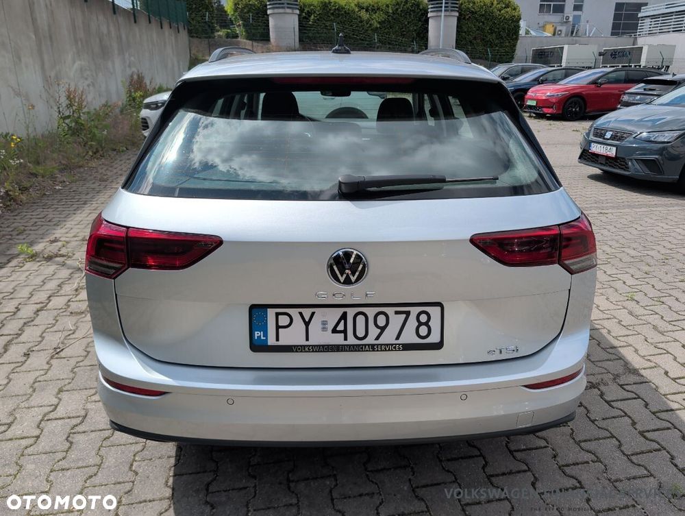 Volkswagen Golf 1.5 eTSI Life DSG - 5