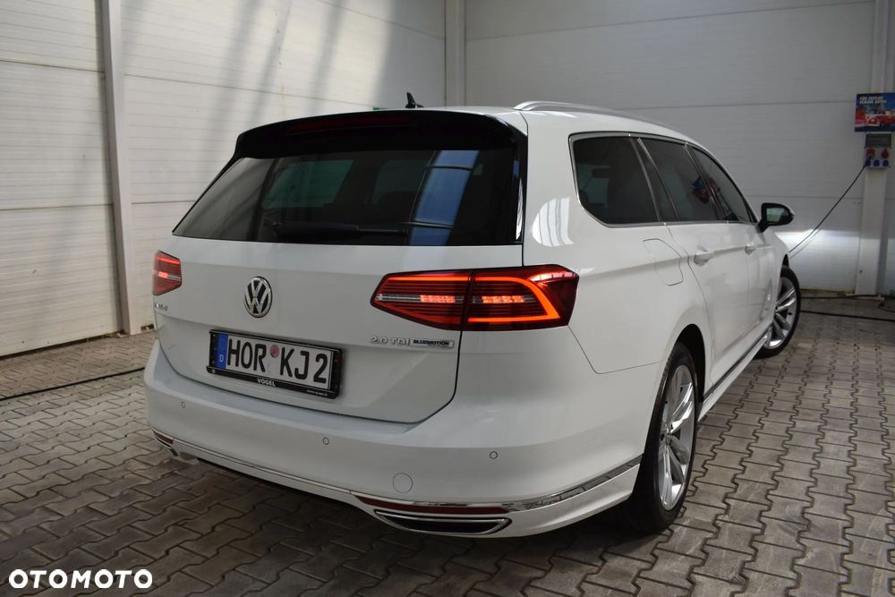 Volkswagen Passat Variant 2.0 TDI DSG (BlueMotion Technology) Highline - 14