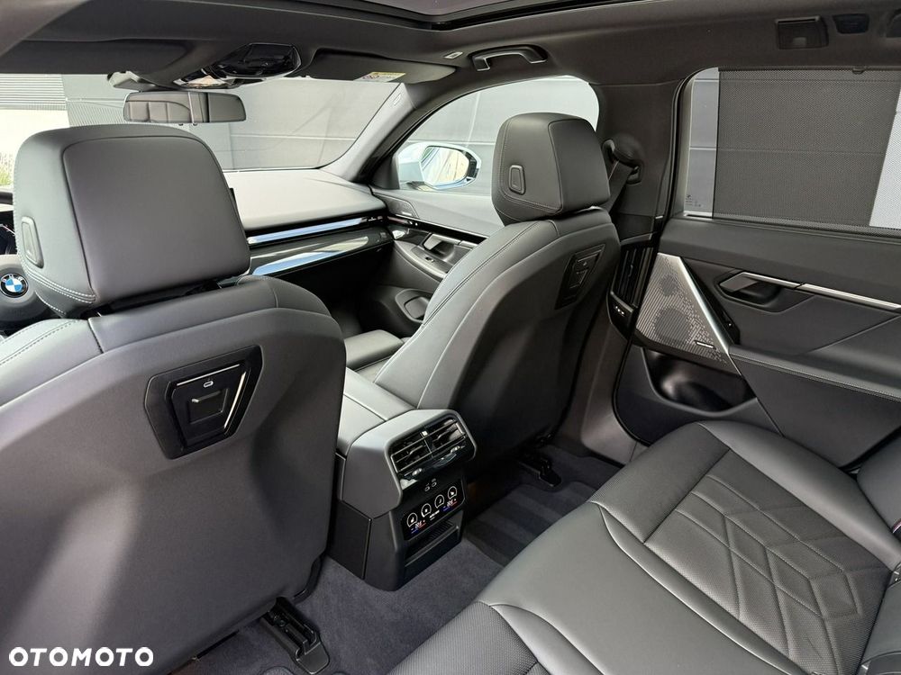 BMW Seria 5 520d xDrive mHEV M Sport - 41