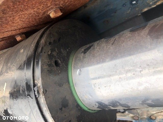 John Deere 3400 3415 3420 Siłownik Wychyłu Łyżki Zamek - 4
