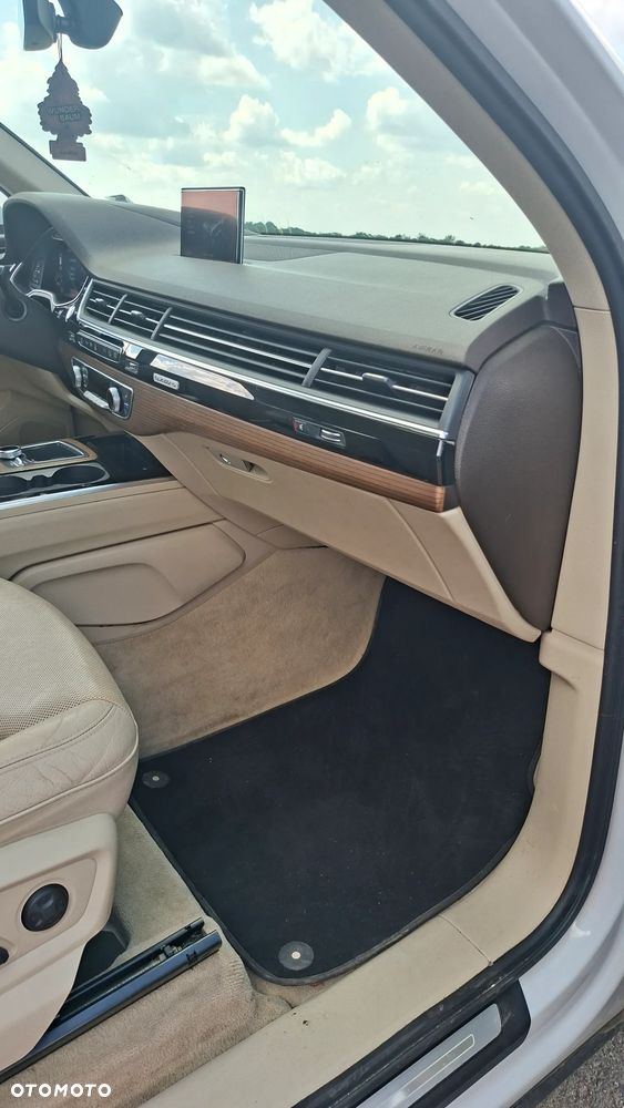 Audi Q7 - 18