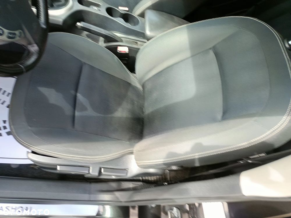 Nissan Qashqai 1.5 dCi DPF acenta - 28