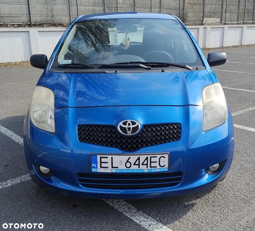 Toyota Yaris 1.3 Luna A/C - 2