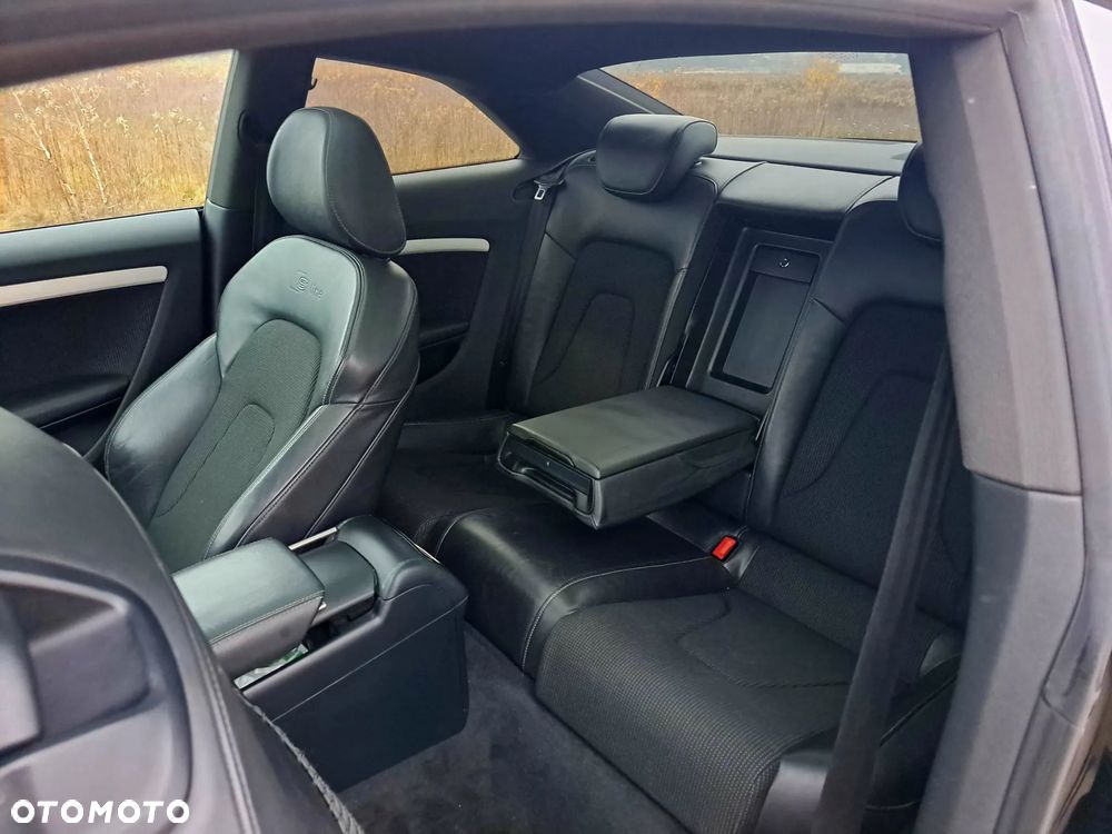 Audi A5 Coupé 2.0 TDI DPF quattro - 8